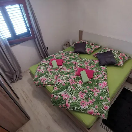 Haus Cataleya Apartment Umag Exterior foto