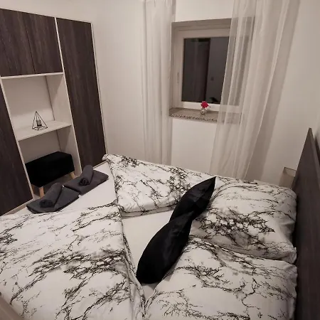 Haus Cataleya Apartment Umag Exterior foto
